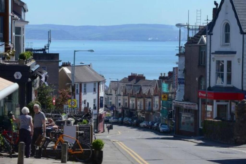 Castle View - Flat In Mumbles - Free Parking Apartamento Oystermouth Exterior foto