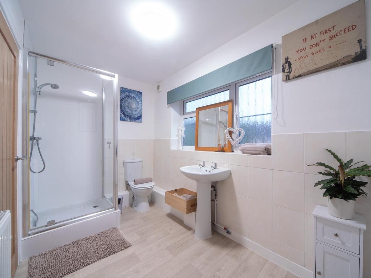 Castle View - Flat In Mumbles - Free Parking Apartamento Oystermouth Exterior foto
